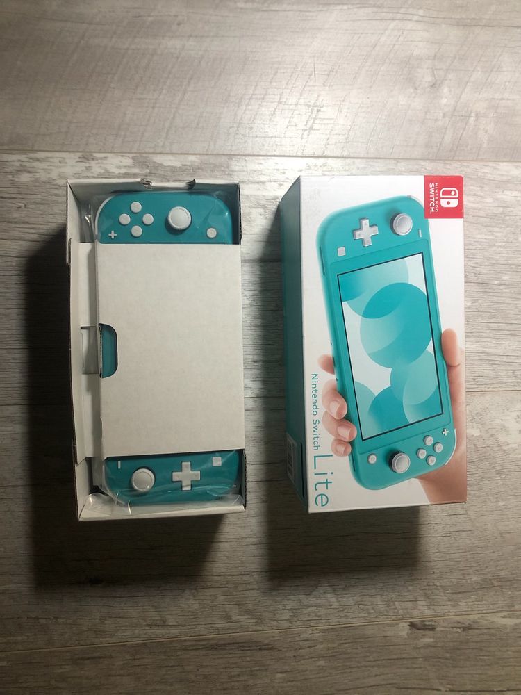 Nintendo Switch Lite (2019) - Turkusowy z Etui POWERA Animal Crossing