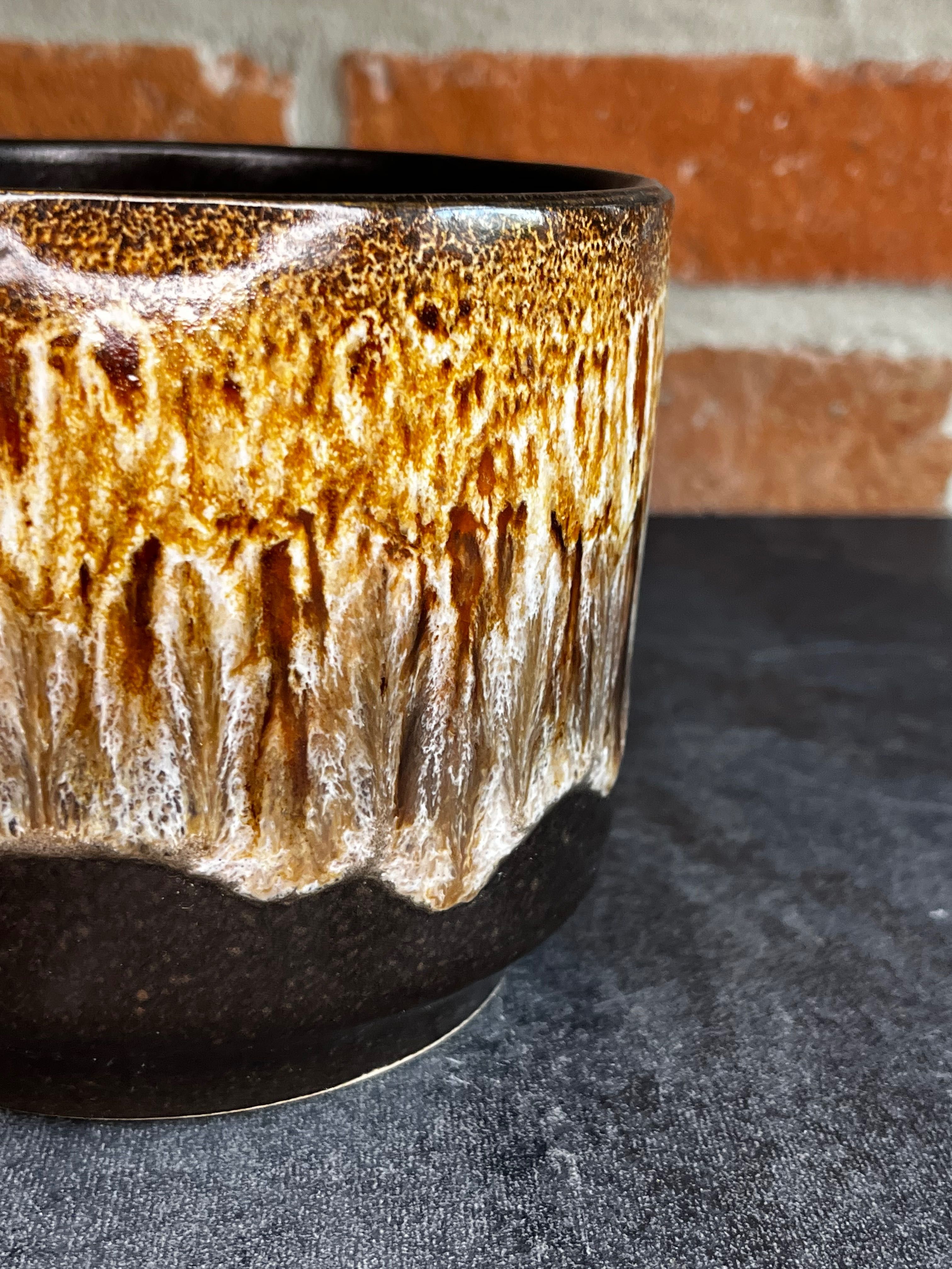 Ceramiczna osłonka doniczka fat Lava. Stara ceramika