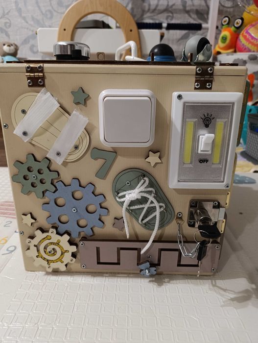 Бізікуб дитячий зі зберіганням