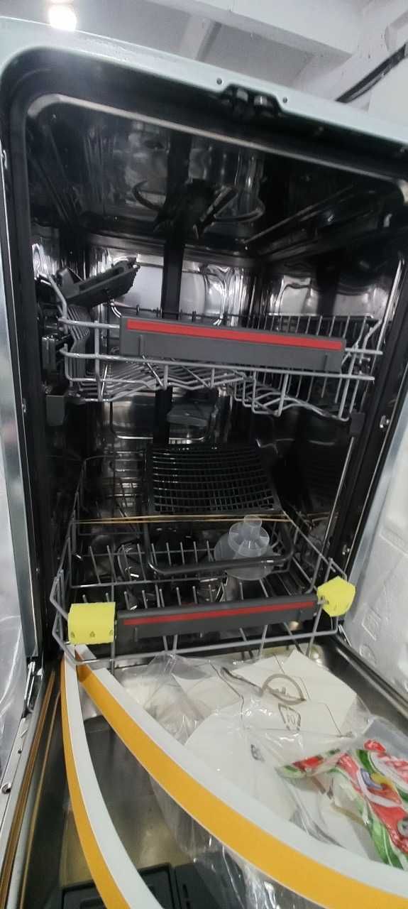 Посудомийна машина вузька 45см вбудована аег 9 комплектів