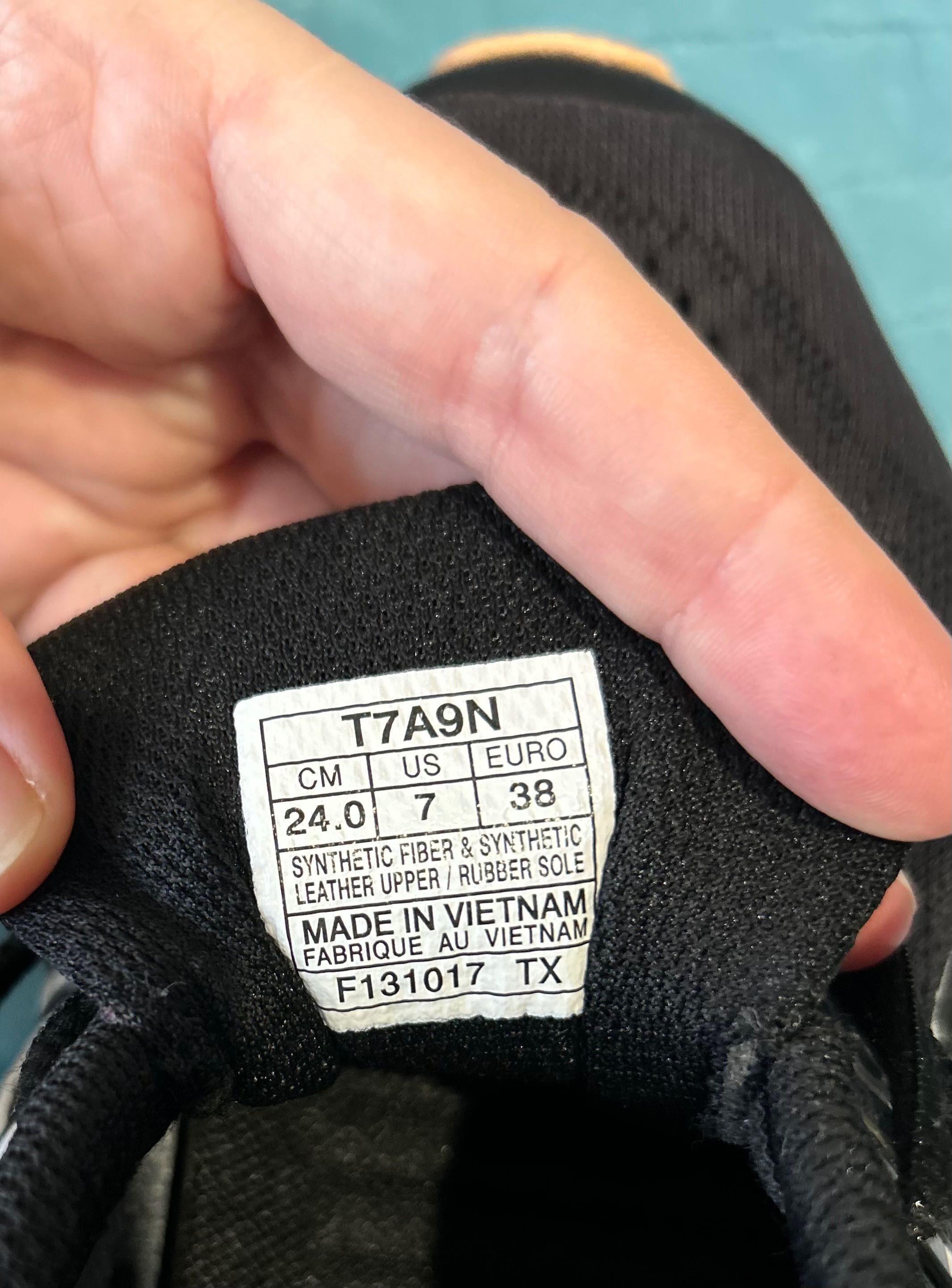ASICS  GT 1000 buty sportowe r.38