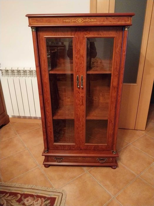 Móvel vintage encantador