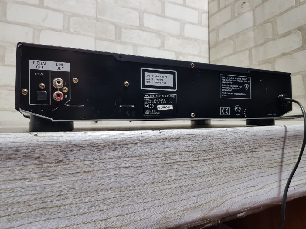 Програвач CD дисків SONY CDP-XE 220, б/у з Німеччини