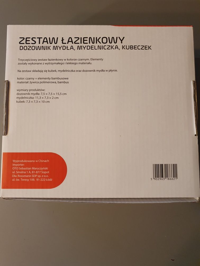 Zestaw łazienkowy Eloy Home: mydelniczka kubek na szczoteczki dozownik