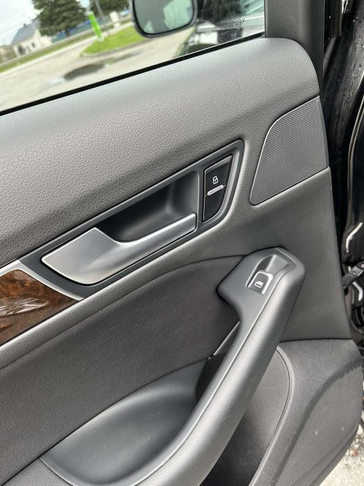 Audi Q5 обмін на нерухомість