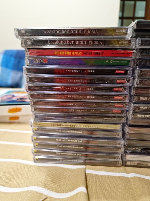 Cds de música. Novos e selados. Metal, Rock, Hard Rock e Hip Hop