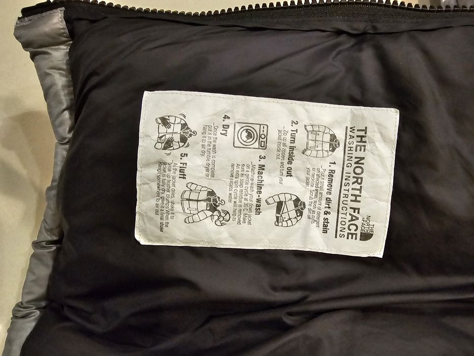 TNF The North Face nuptse srebrna + czapka zimowa TNF