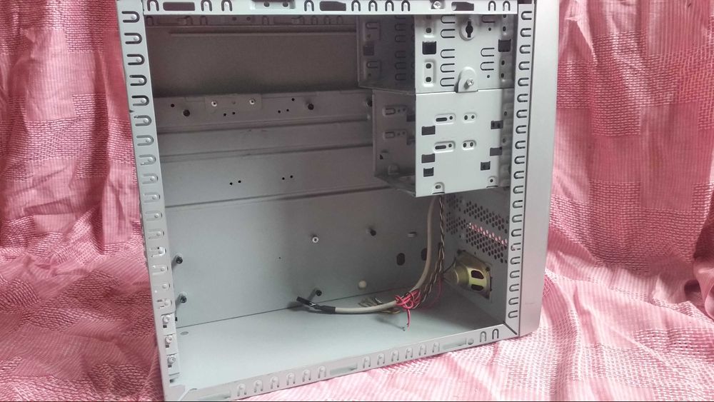 Компактный корпус HP(Chieftec)