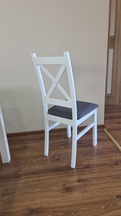 4 krzesła, stół, zestaw mały, biały, szara tapicerka, dla 4 osób