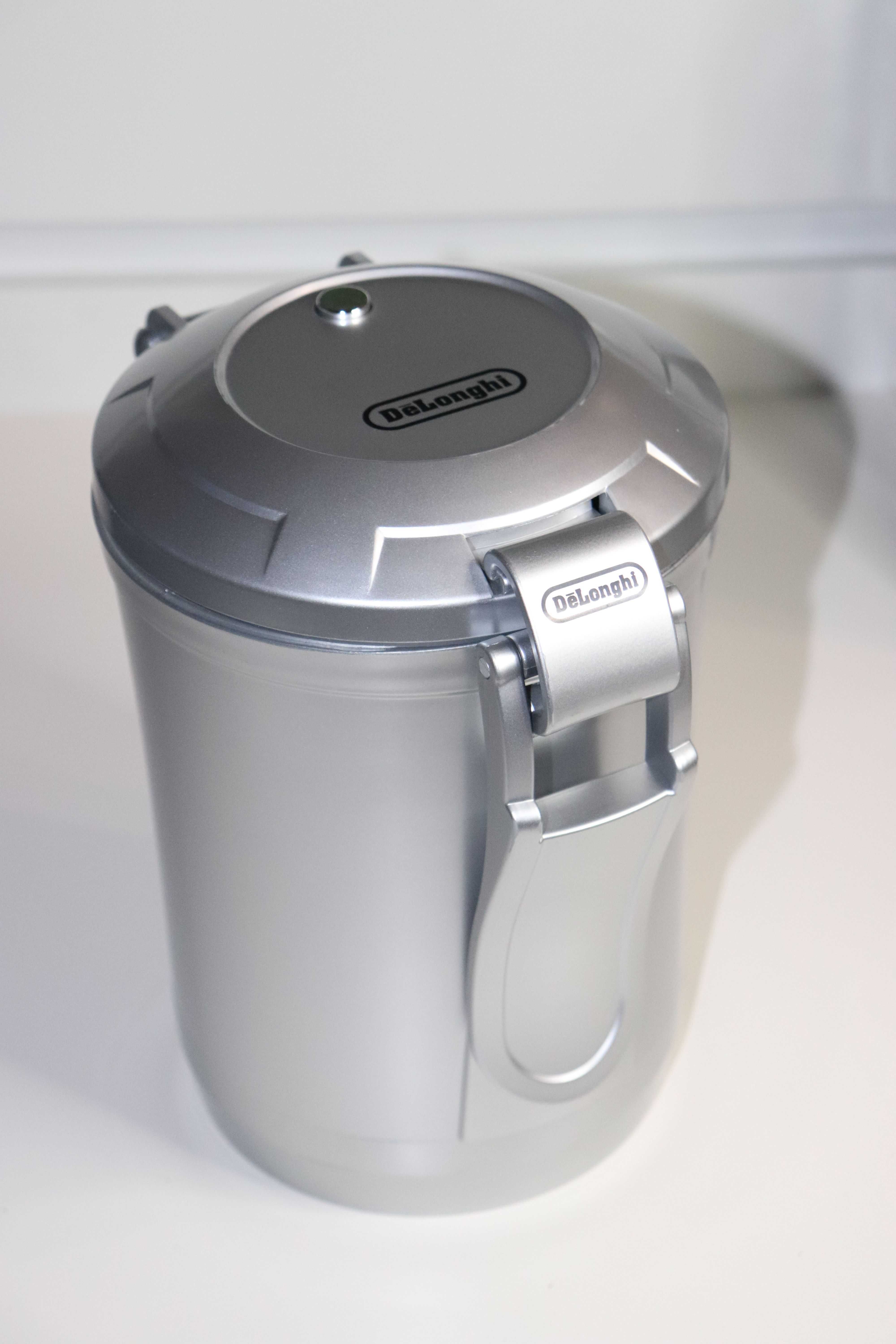 Delonghi 500 GR DL DLSC068 - Вакуумний контейнер кави (4 батарейки AA)