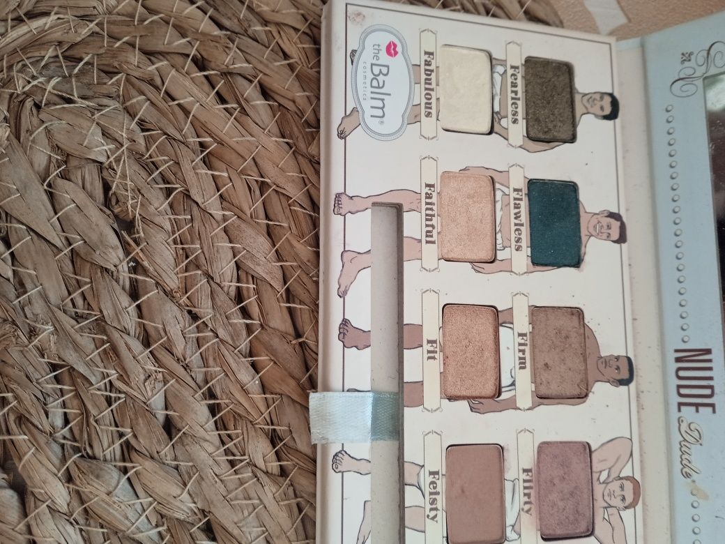 Paleta cieni The Balm Nude Dude