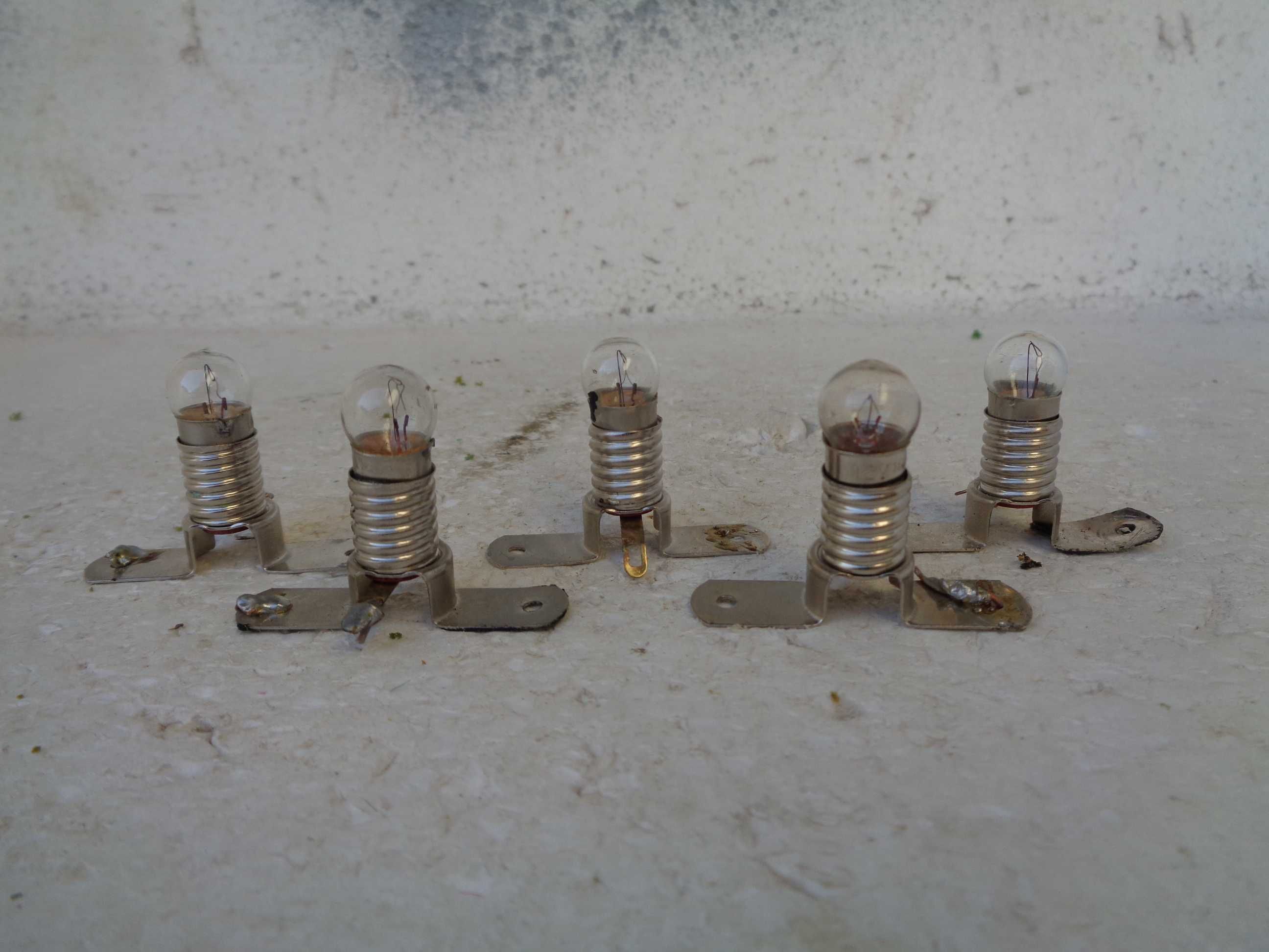 1:87 Lote de 5 lampadas com suporte para maqueta comboio