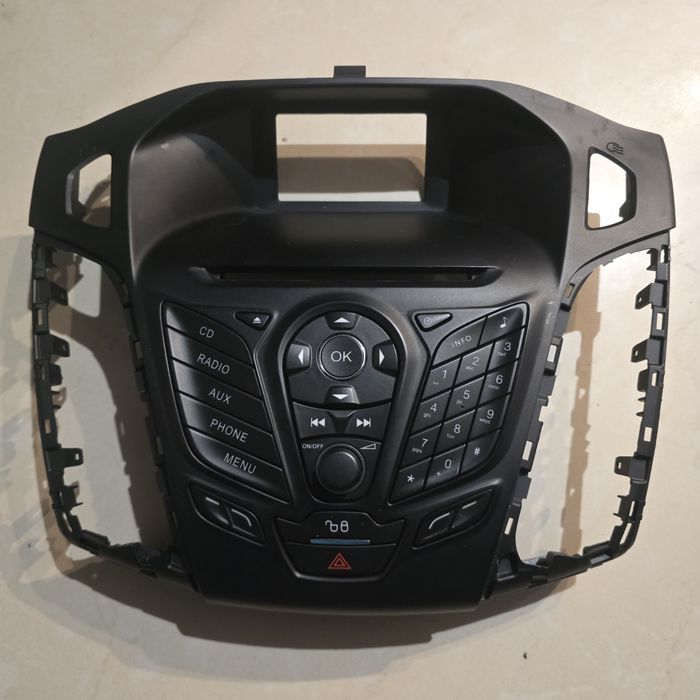 Панель аудіо радіо Ford Focus Radio Face OEM  331 425 000