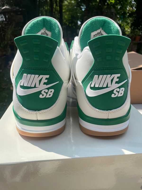 Jordan 4 Retro SB Pine Green R.44