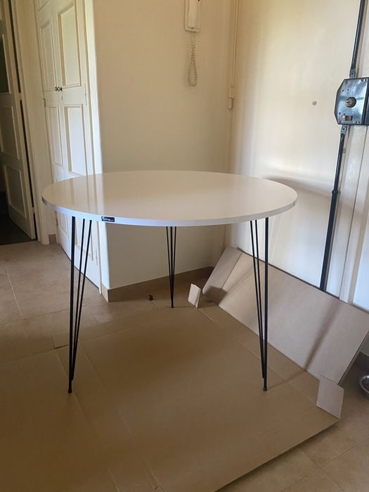 Mesa redonda 90cm 3 pernas