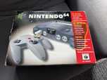 Nintendo 64 w oryginalnym pudełku + gra, kolekcjonerski