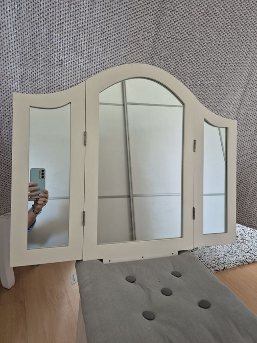 Lustro nadstawka nad toaletkę.