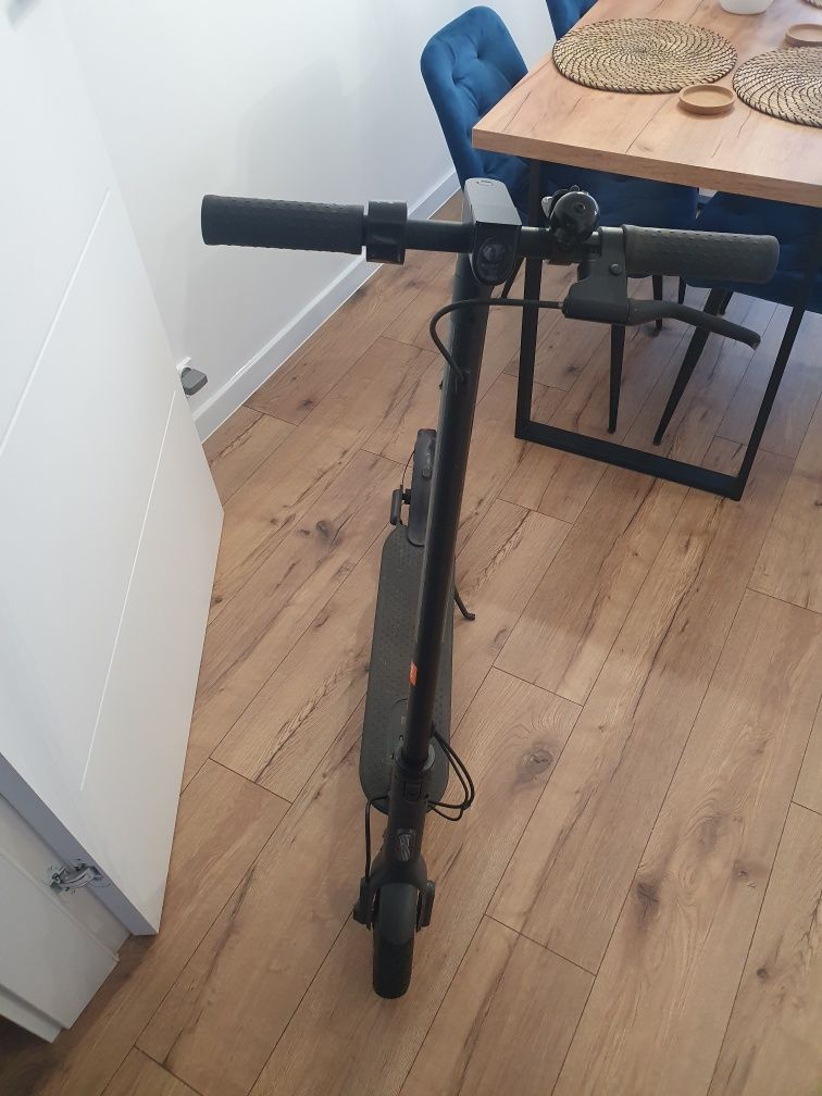 Hulajnoga elekteyczna Xiaomi MI Electric Pro 2