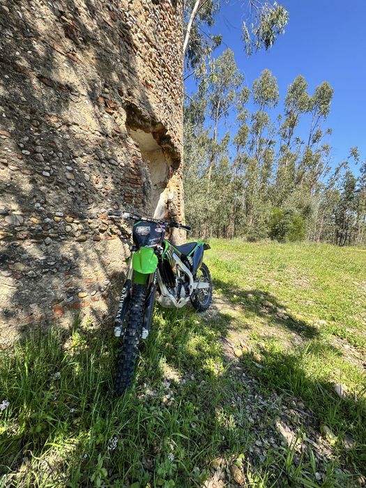 Kawasaki 250 impecavel