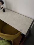 Consola com Tampo de Mármore