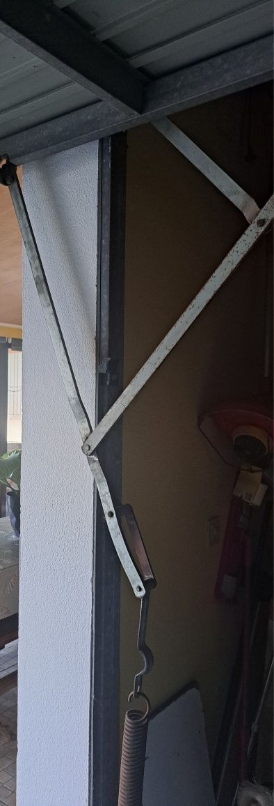 Portão de garagem basculante
