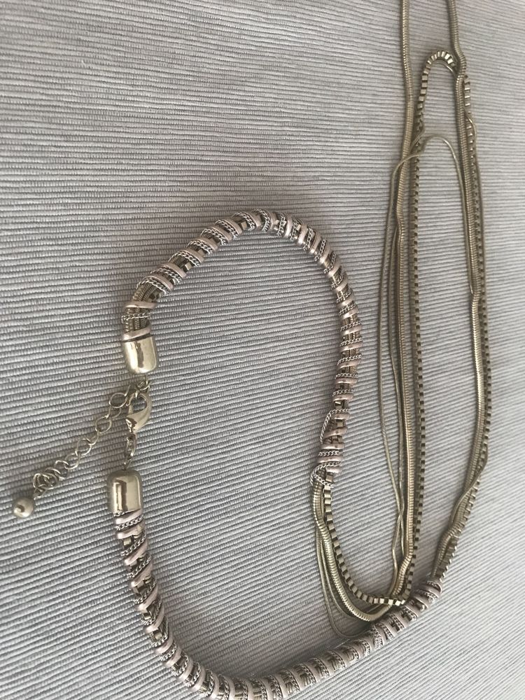 Elegancki długi ozdobny naszyjnik pudrowy róż, vintage