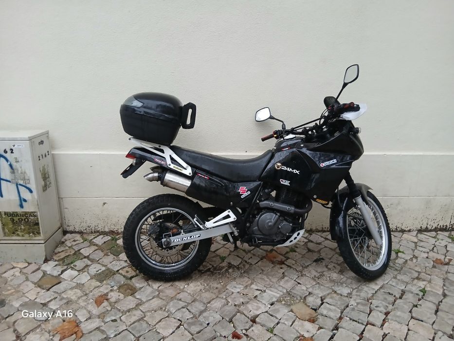 Vendo Mota Suzuki DR