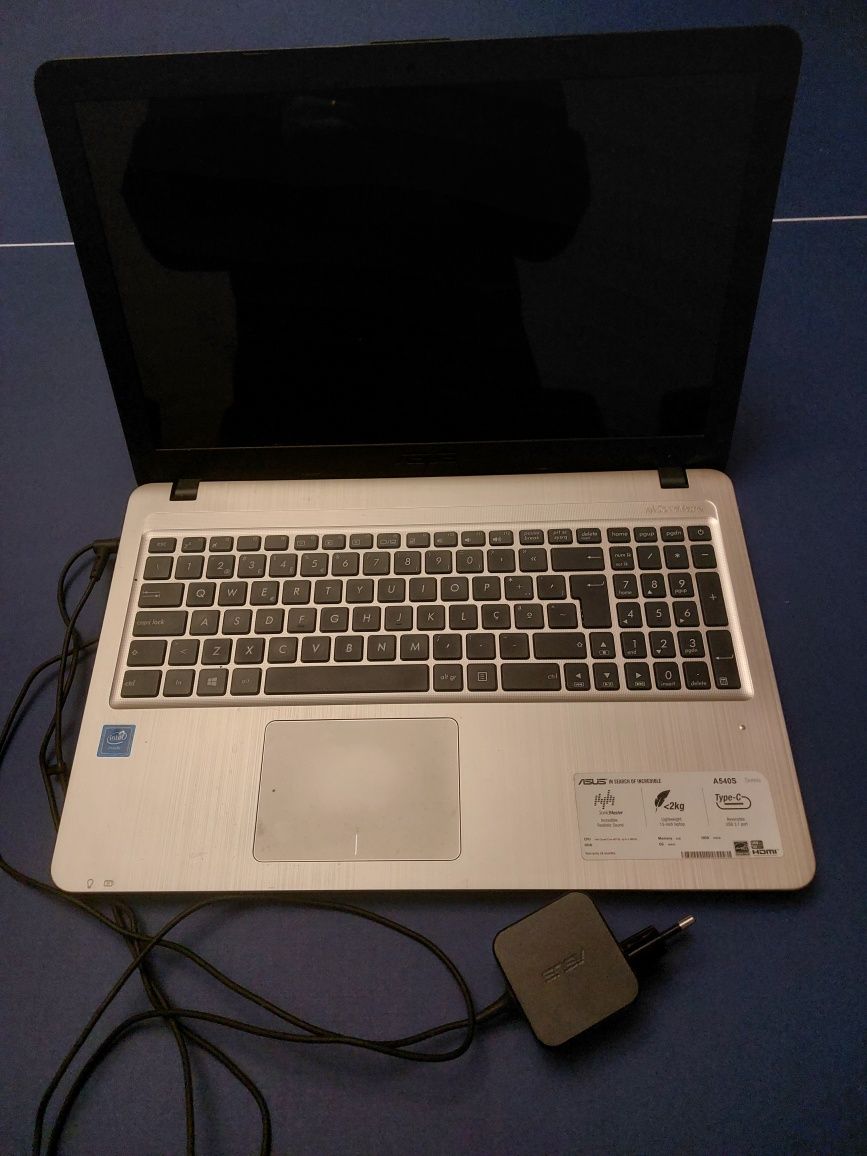 Portátil ASUS A540S