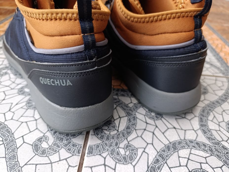 Queshua 46p. Чоловічі трекінгові черевики waterproof.