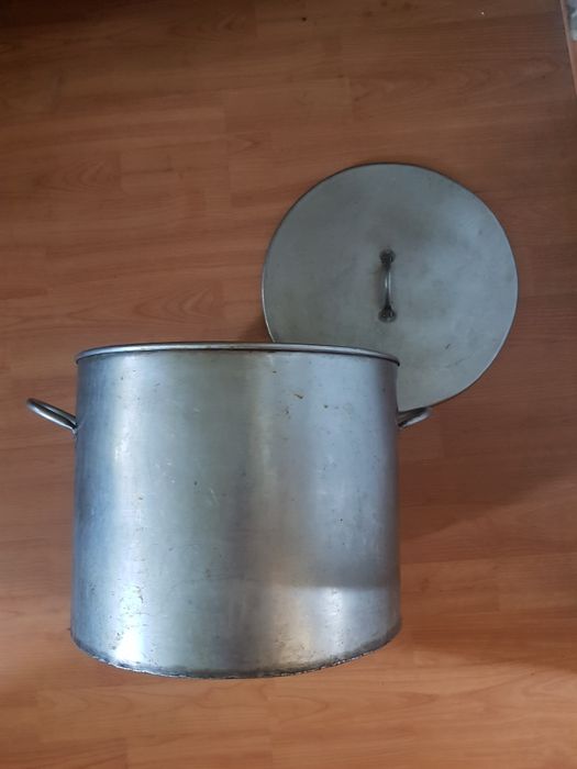 Кастрюля з нержавійки