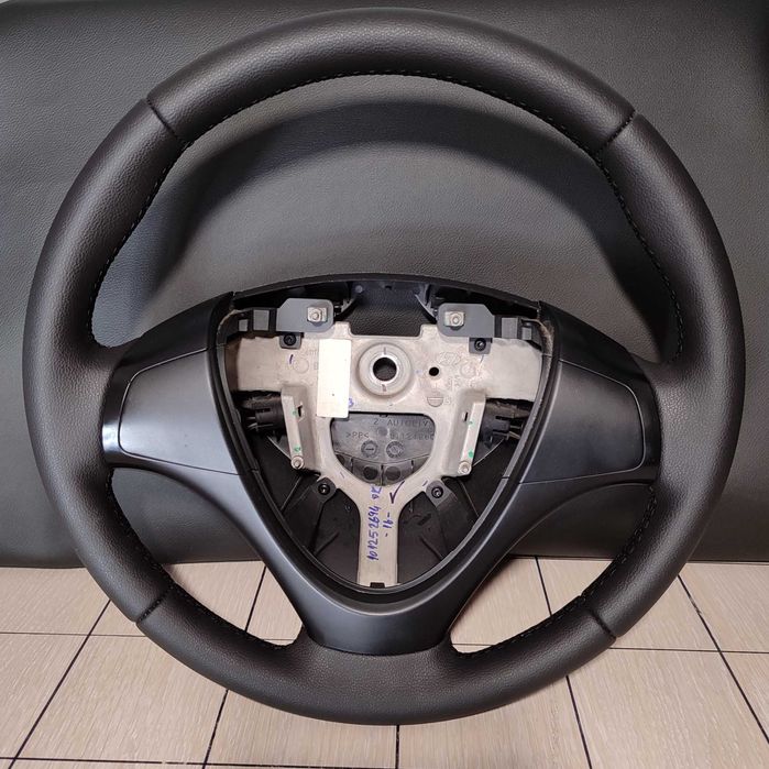 Перетяжка руля,обшивка руля,ручки КПП. Шкірою та Термовінілом