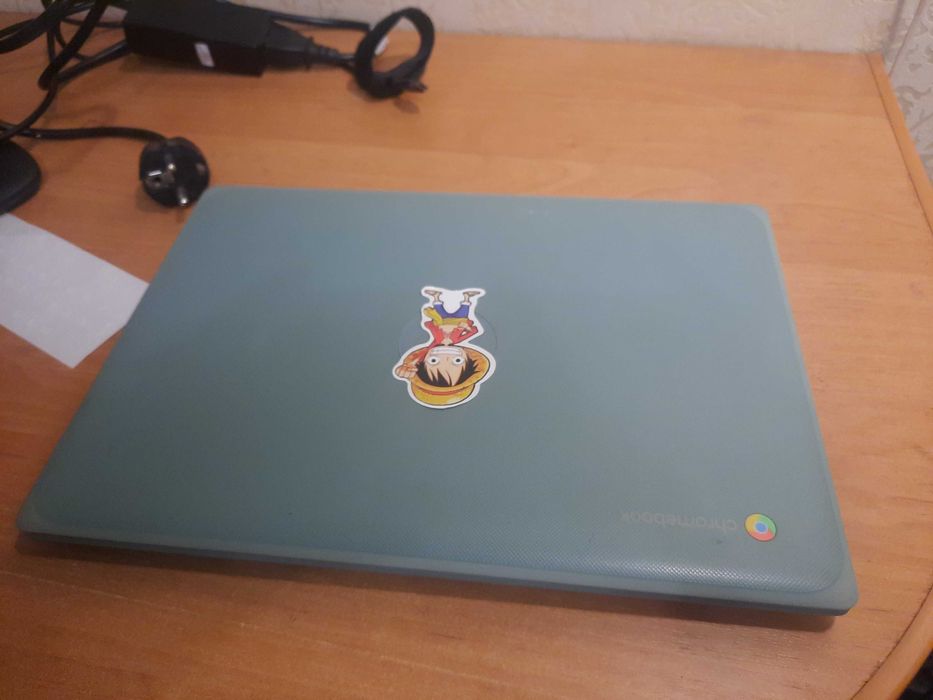 ноутбук - нетбук мини, качество, батарея супер, 2019!