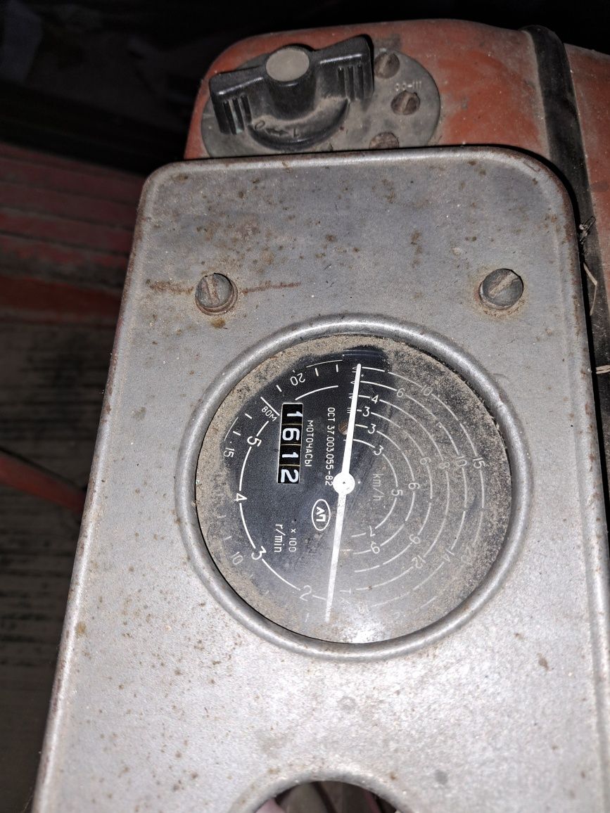 Traktor wladimirec T25-A2