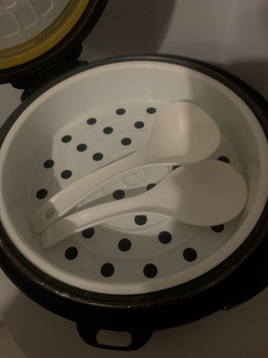 Німецька Мультиварка-пароварка