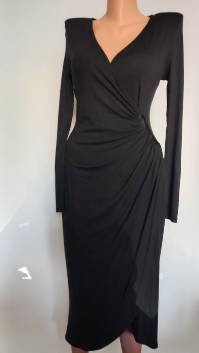 Чорна сукня 48 50 розмір вечірня натуральна тканина нова