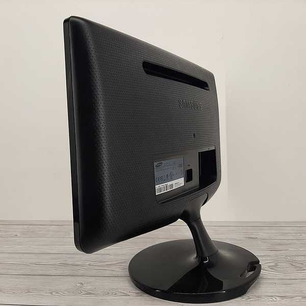 Монитор Samsung S19A10N (LS19A10NS) Glossy Black