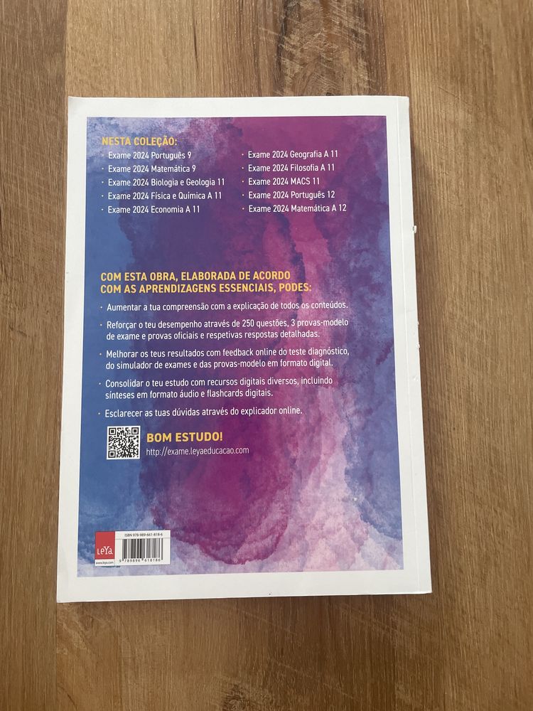 Livro de exames de 11º ano Filosofia
