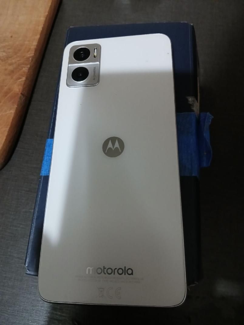 Motorola e22i biała