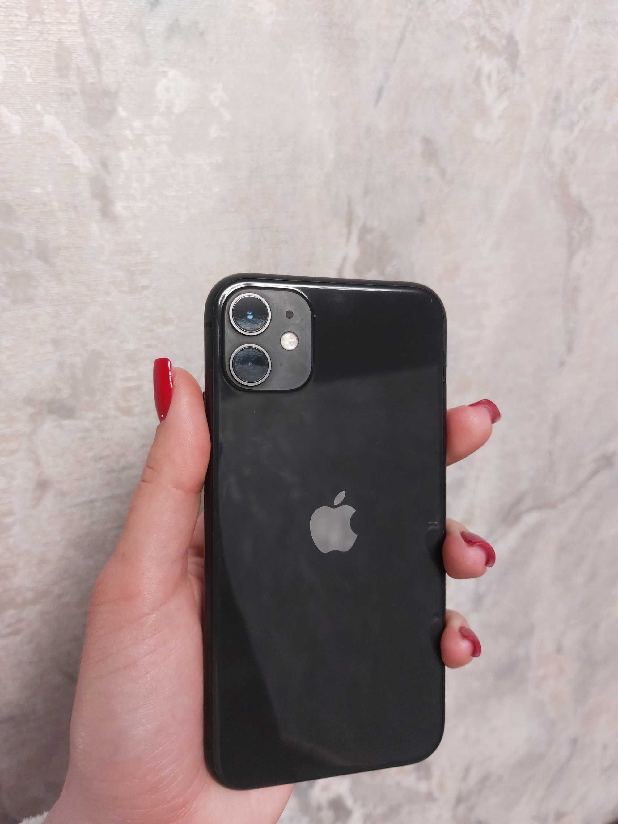 Продам IPhone ,айфон