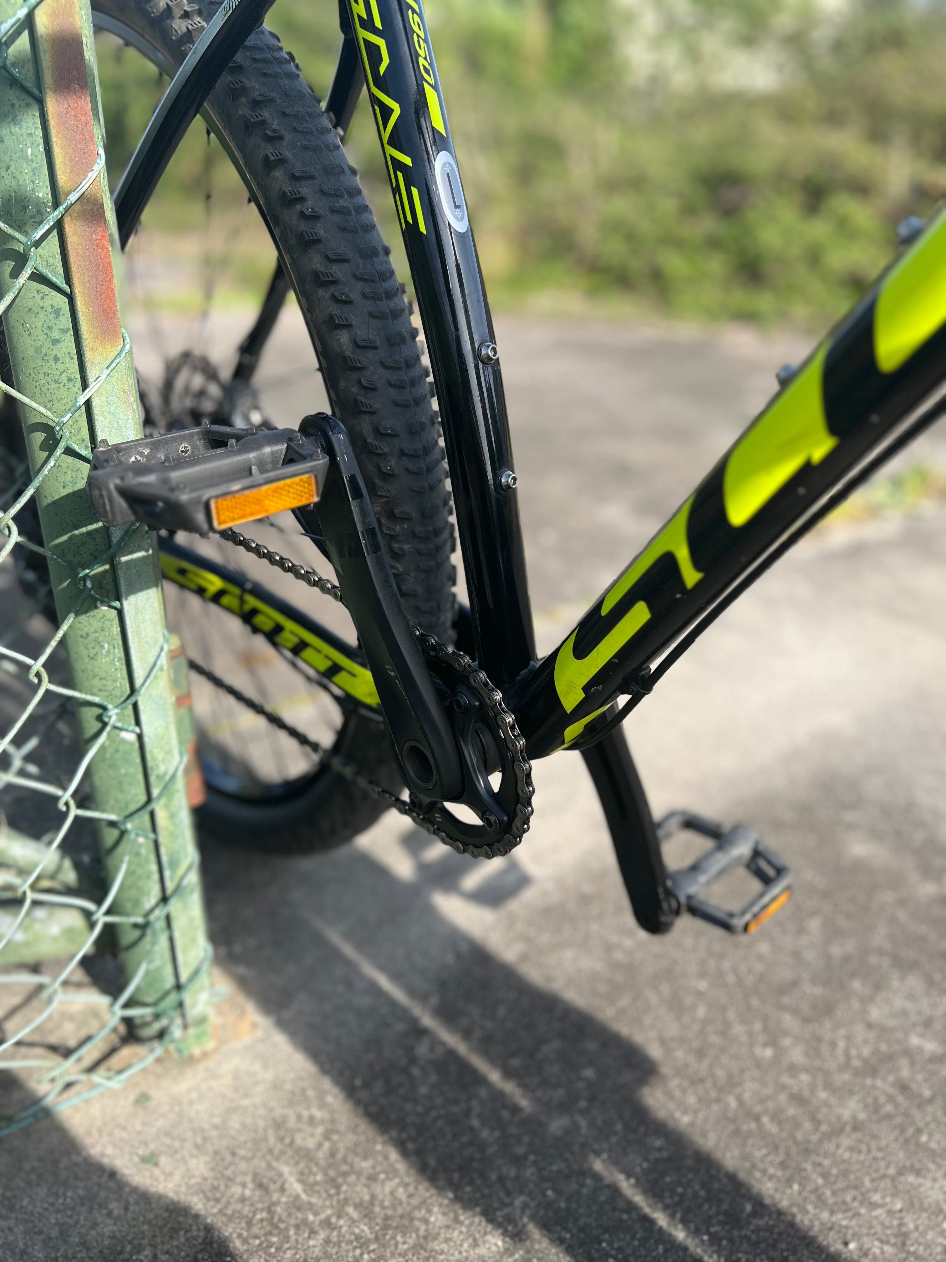 Scott Scale 950 Roda 29 Tamanho L de Montanha 1x11 Suspensão FOX 32