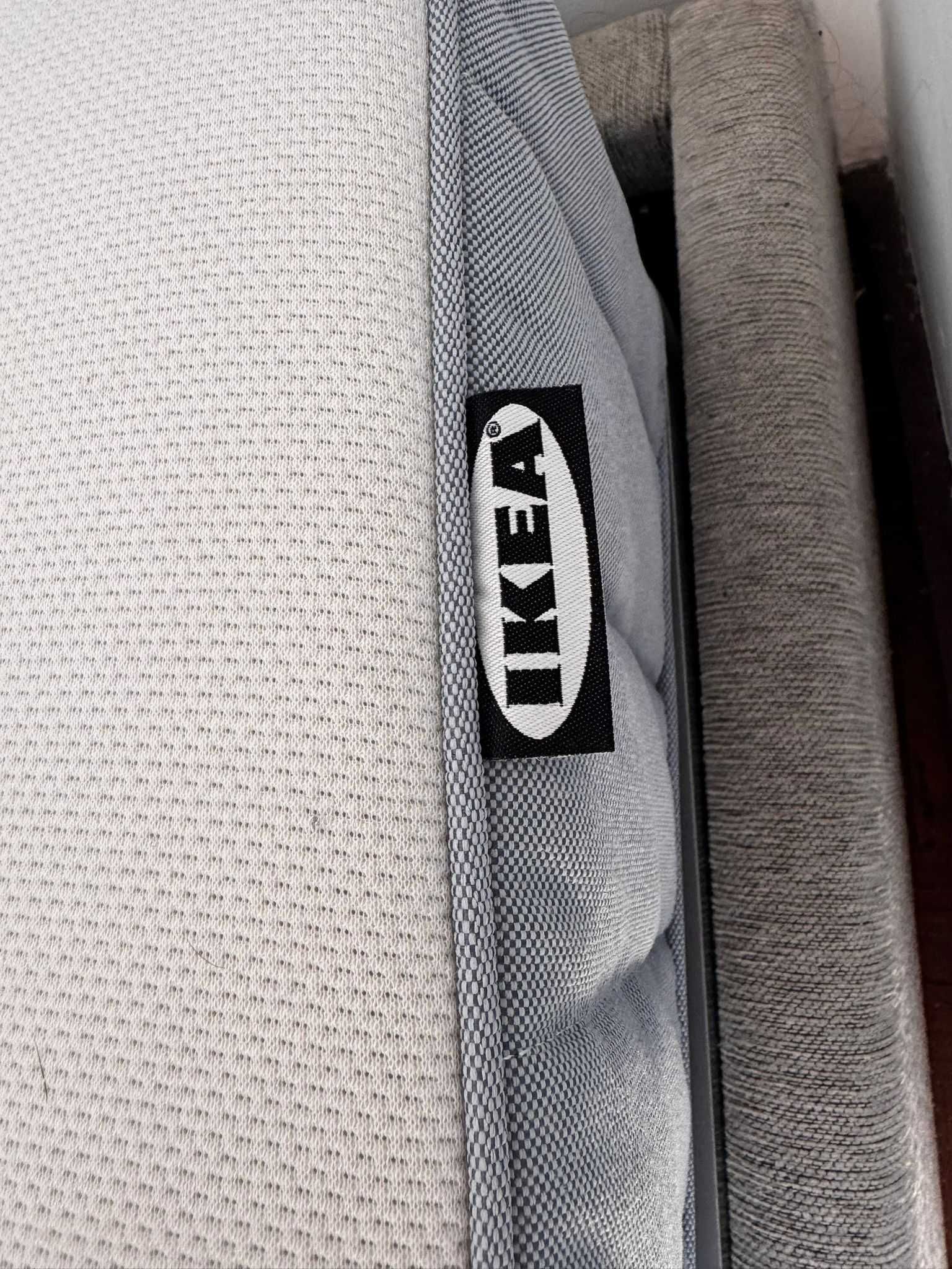 Cama + Colchão semi-novos (juntos ou separados)