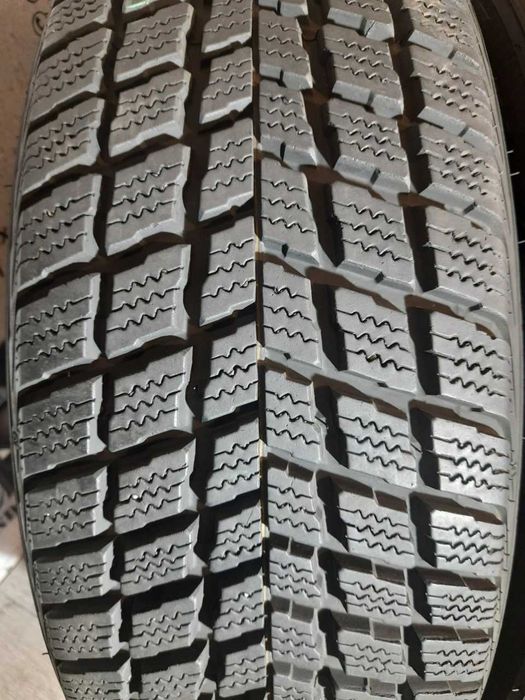 Шини 9мм 235/60 R18 NEXEN WinGuard SUV б/у зима склад