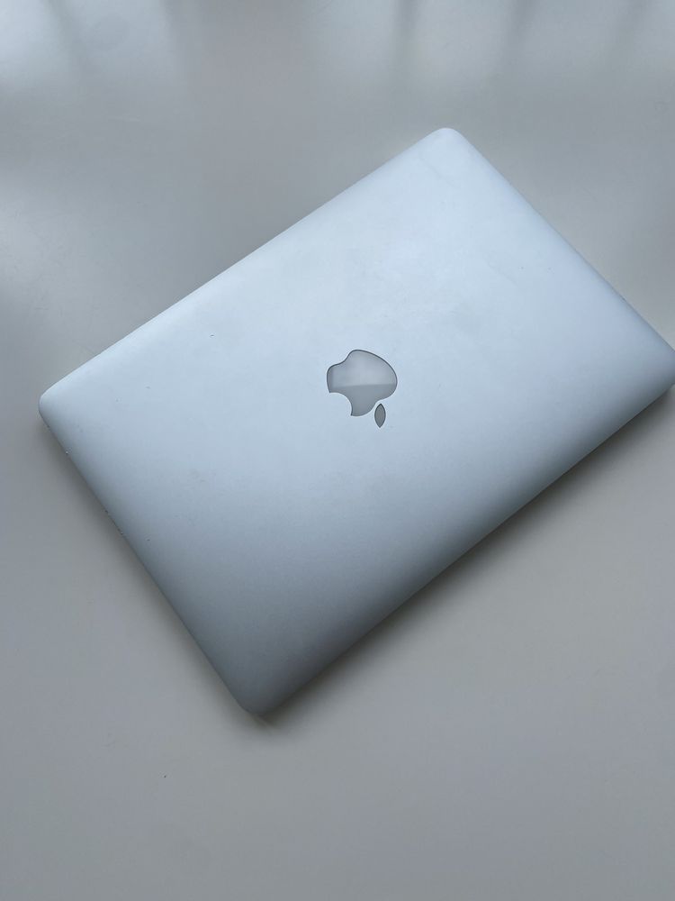 Macbook pro 2015 13” 256gb