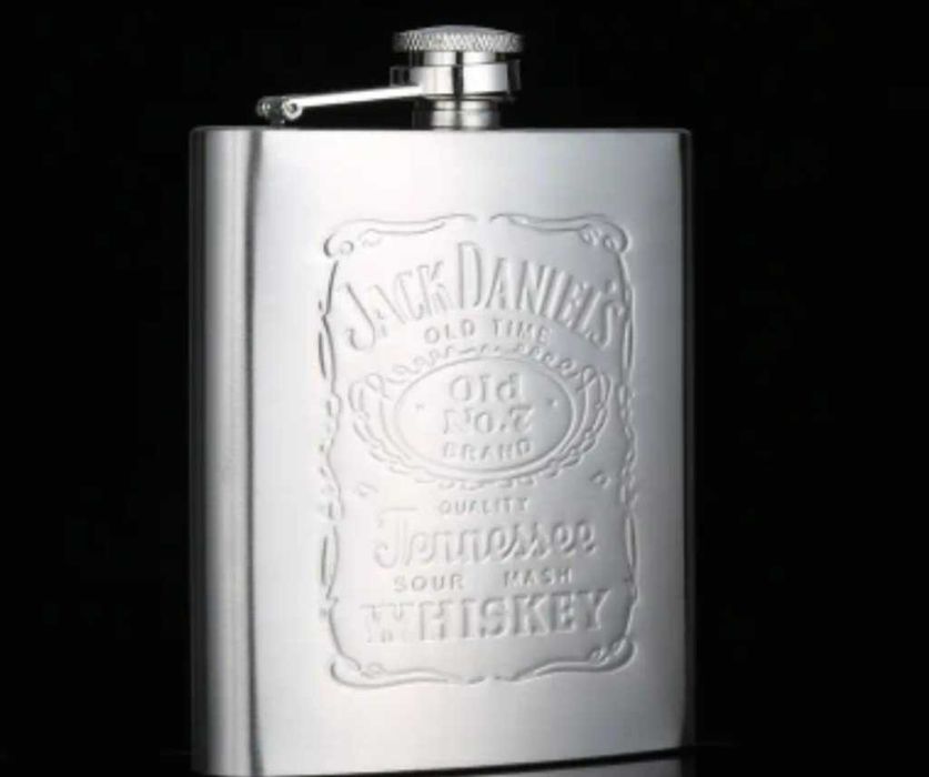 Piersiówka Jack Daniels whiskey srebrna prezent 235ml