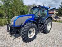 Valtra T131 HiTech  Klima TUZ Sprężarka Amortyzowana Oś/Kabina Obrotowy fotel Sprowadzona