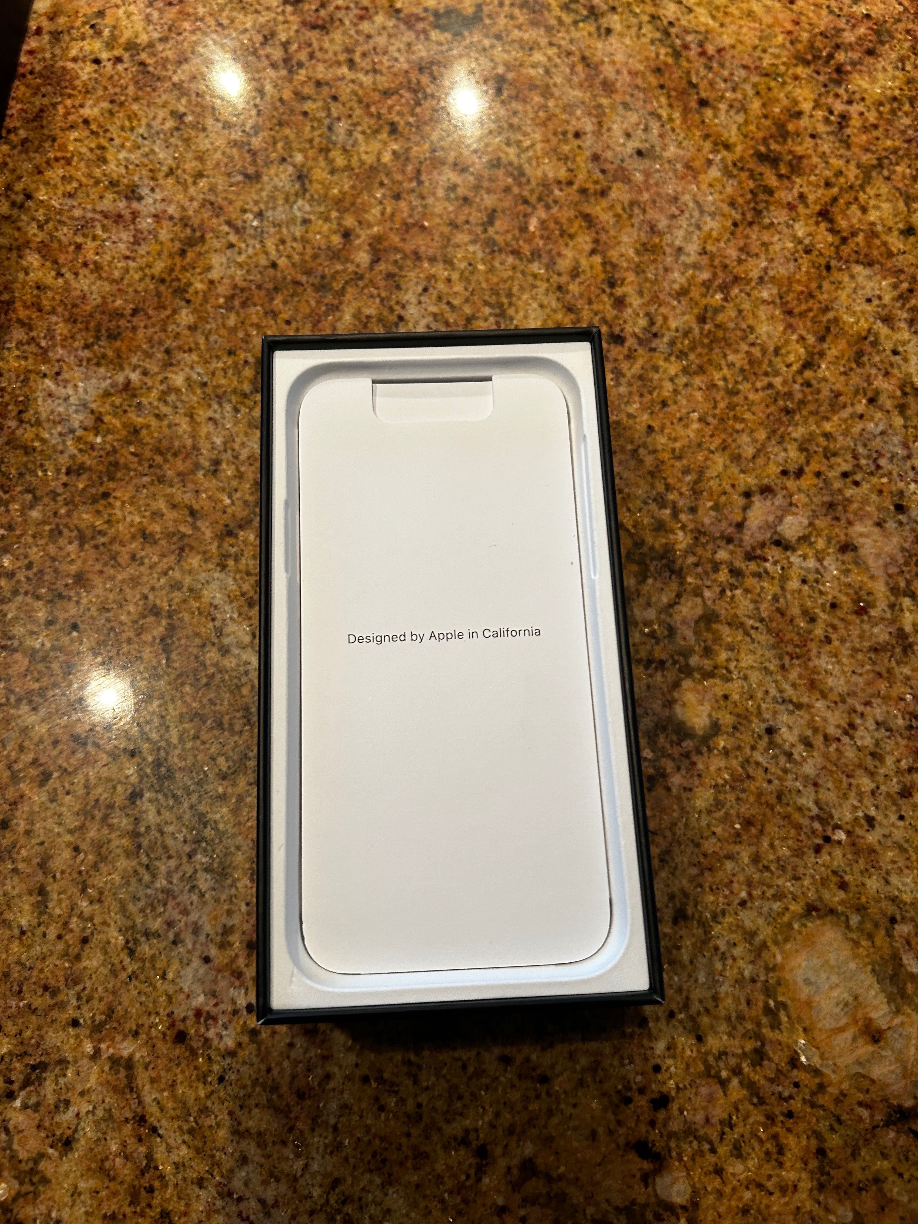 Opakowanie box iPhone 11 Pro
