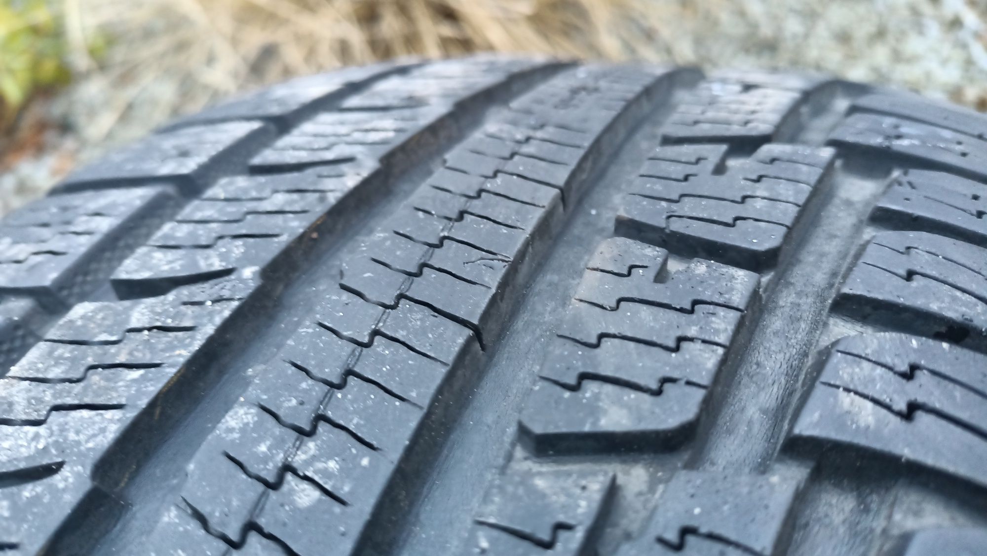 2 opony zimowe zima 17 Nokian 235/55/17