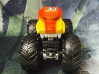 Машинка внедорожник Monster Trucks Hot Wheels Beast