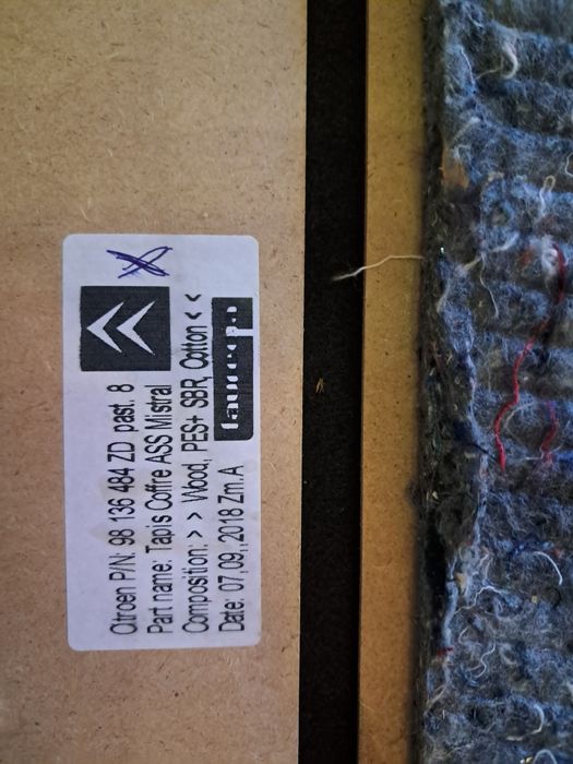 Citroen c3 lll podłoga wykładzina bagażnika