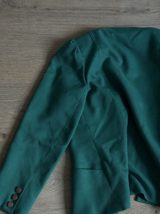 Классный стильный теплый пиджак цвет вживую  шикарный